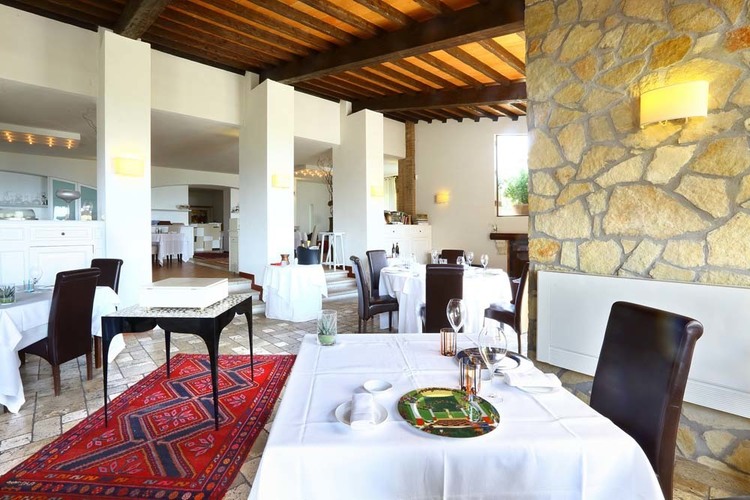 Restaurant: The flag