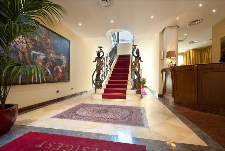 English garden hotel