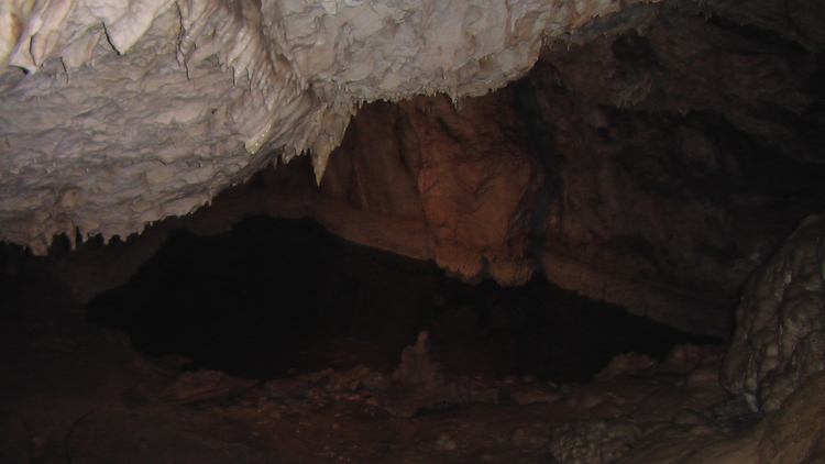 lake_in_Demanovo_cave