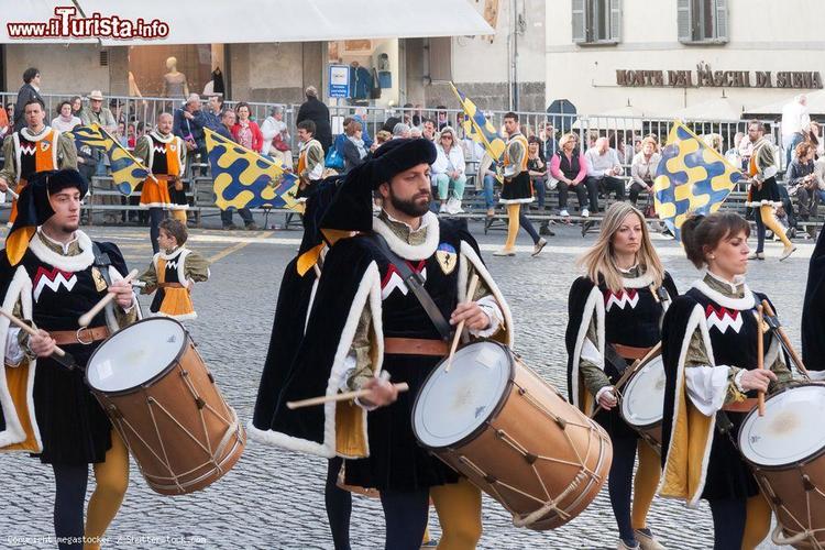 Festival_of_Pugnloni_in_Aquapendente