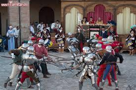 Palio_del_Daino_in_Mondaino