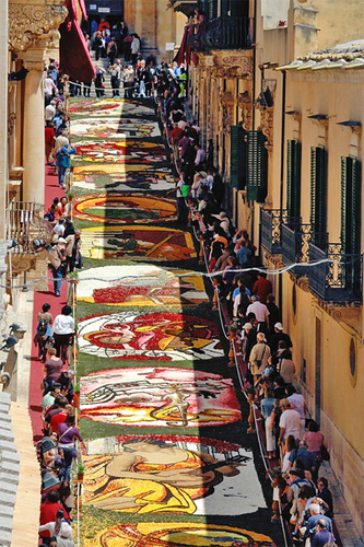 The floral display in Noto