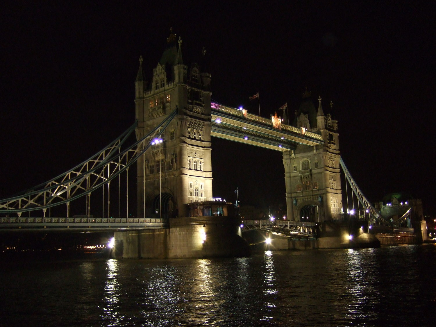 20_Tower_Bridge