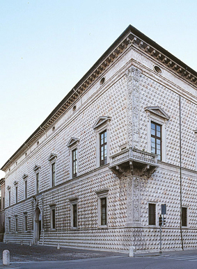 The_diamond_palace_in_Ferrara