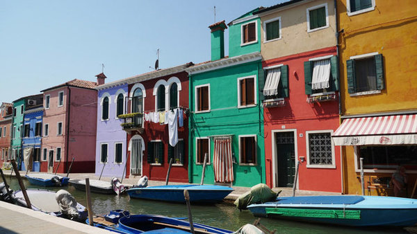 colored_hauses_in_Burano