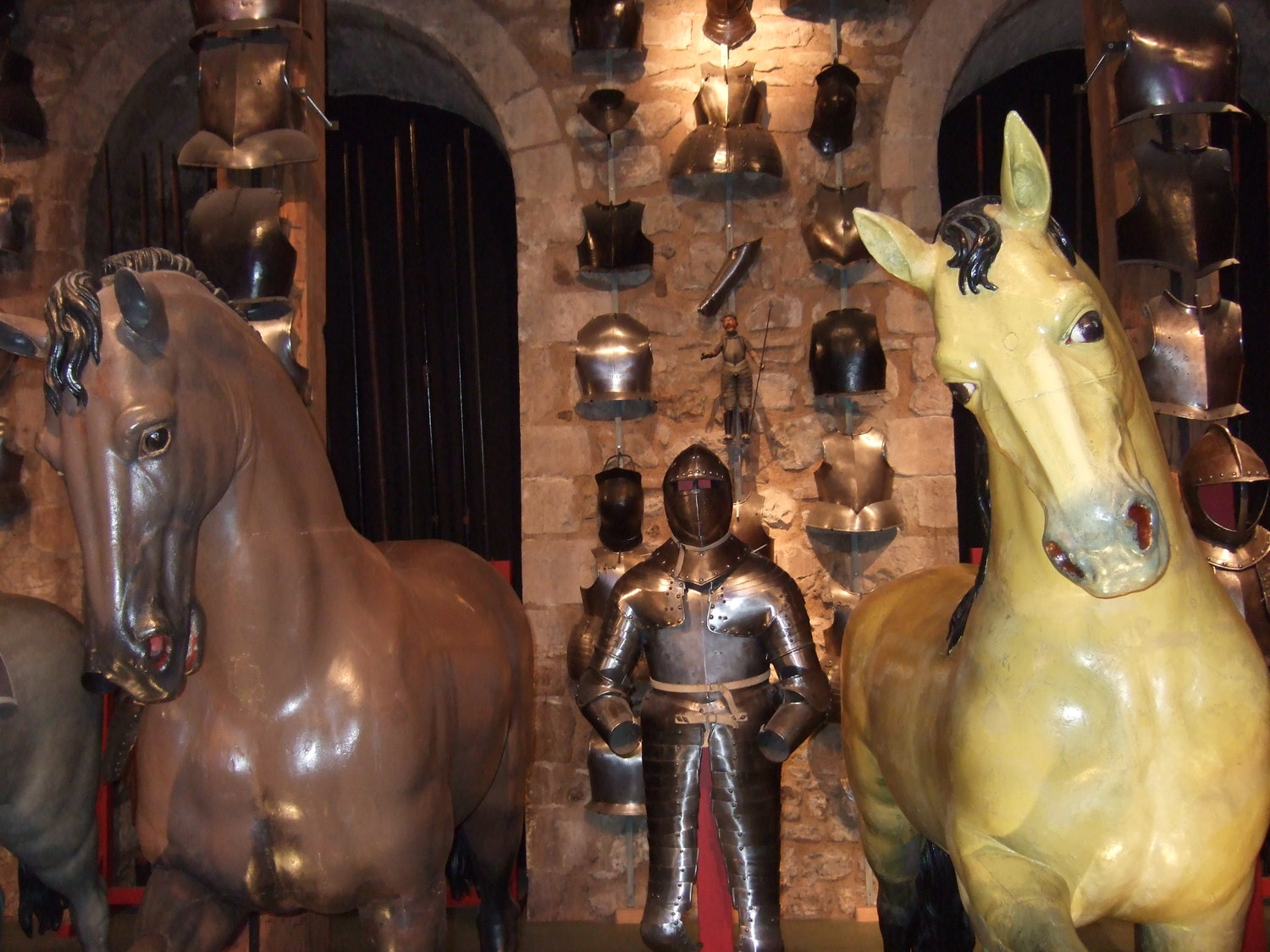28_Weapon_exposition_in_the_Tower_of_London