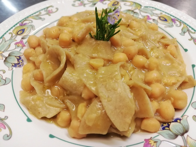 Lagane-and_chickpeas in Calabria