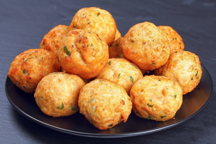 Meatballs_bread