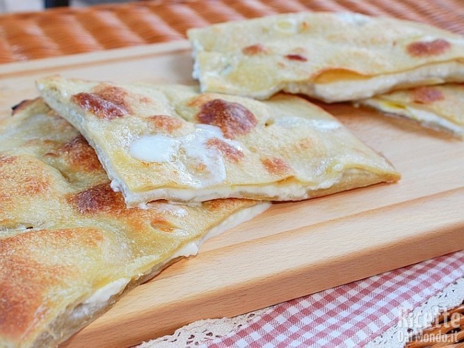 Focaccia_di_Recco