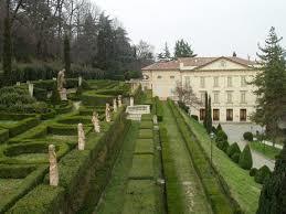 Villa_spada_and_parck