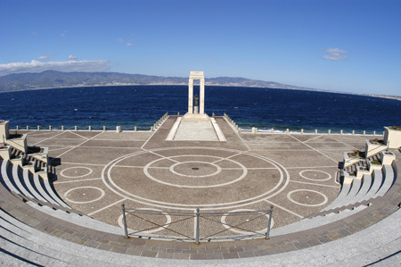 Arena_of_the_strait