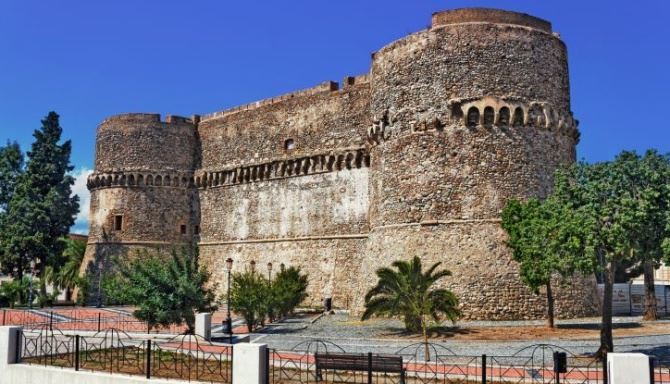 aragonese_castle