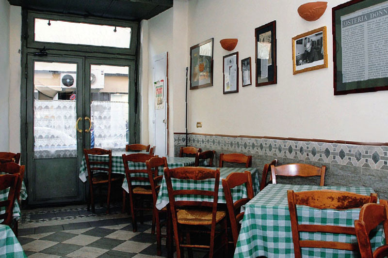 women_Teresa_tavern