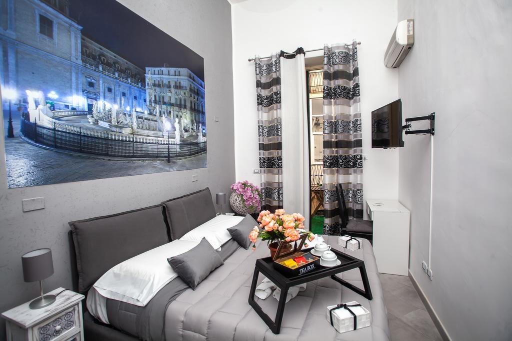 Dawn_of_the_head_hotel