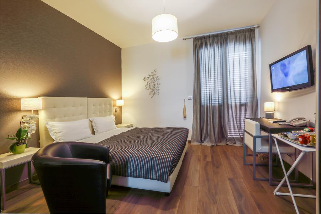 Night_and_day_hotel