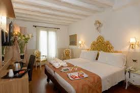 hotel_ala