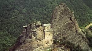 castello_di_roccia