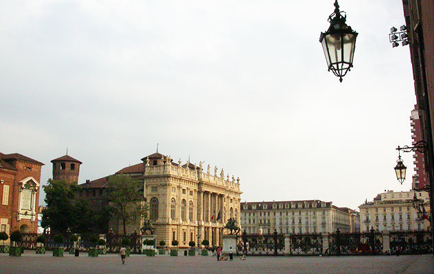 piazza-castello-