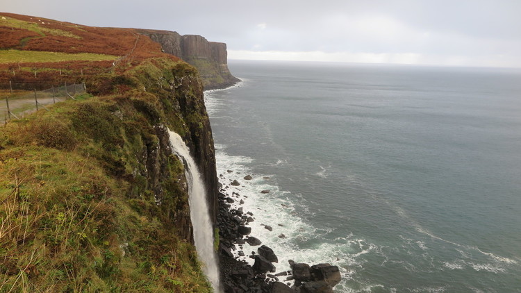 Scotland by car. Isle of Skye Kilt Rock