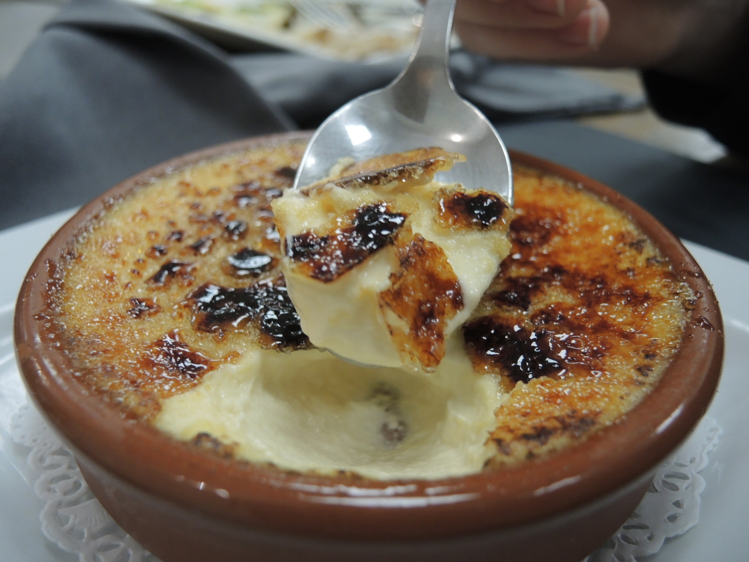 Food to eat in Normandy. Crème Brulee