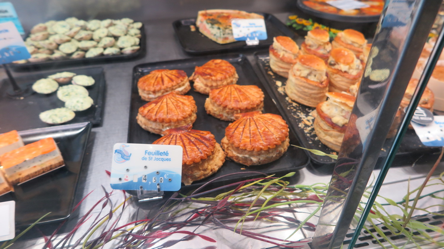 Food to eat in Normandy. Pies stuffed with sea food