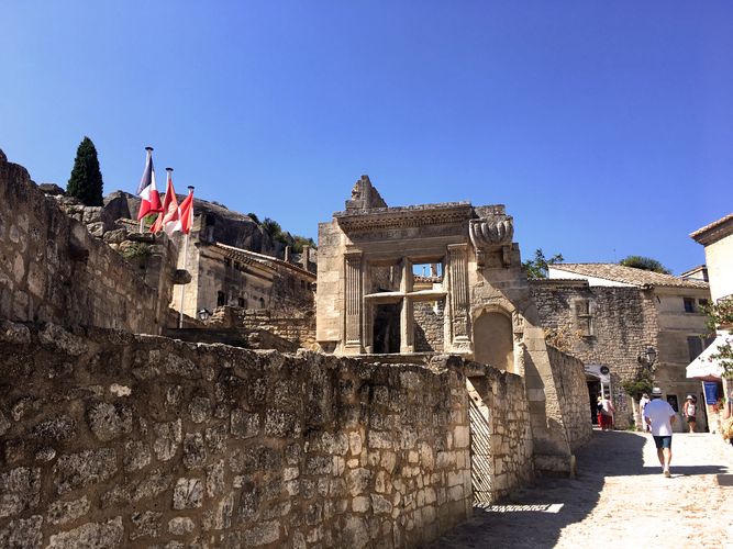 Baux de Provence village life