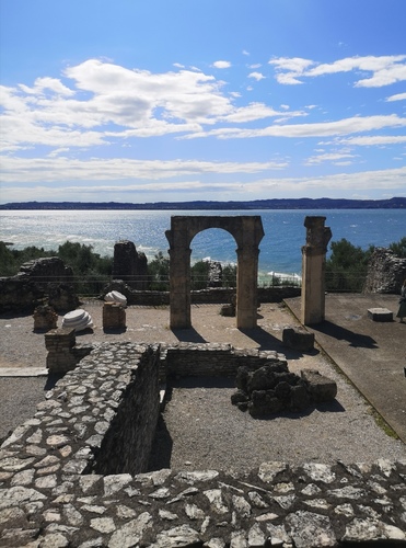 Grotte di Catullo, rest of an ancient Roman Villa at Sirmione