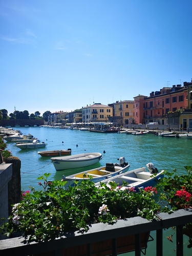 Lake resort and marina, Garda lake