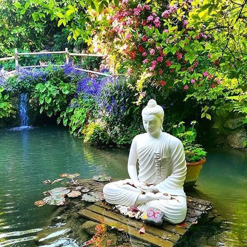 Enchanting botanical garden, Gardone