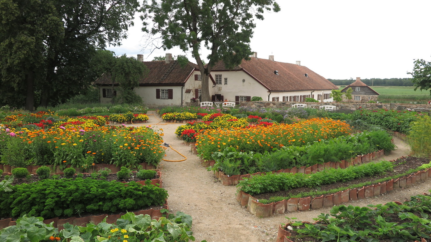 nurmuiža castle