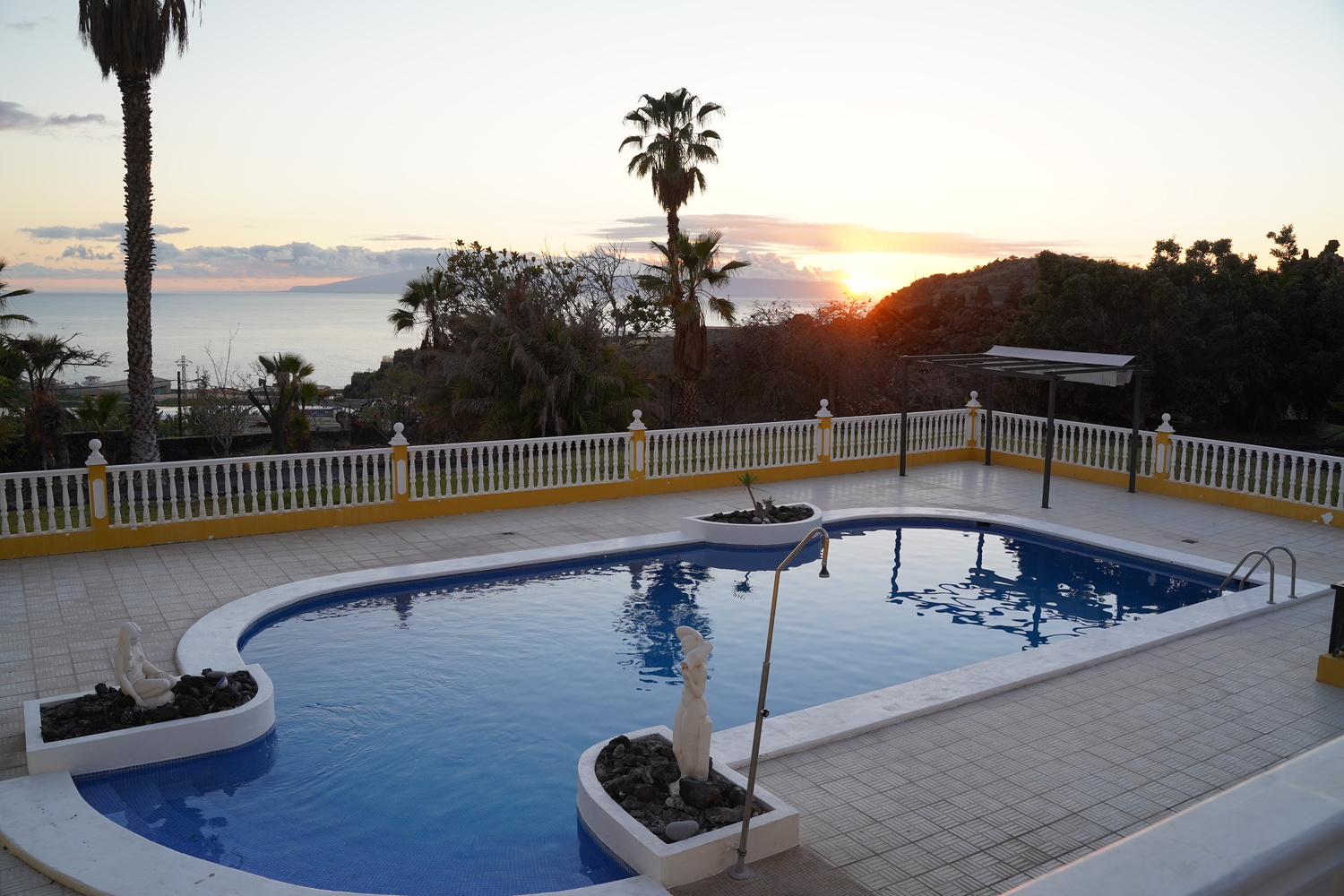 renting a vila in tenerife